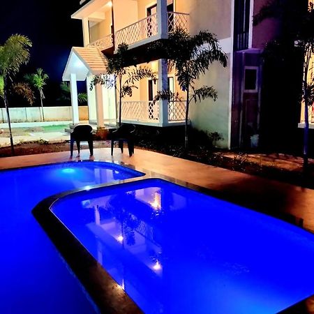 Winds N Waves Hotel อลีบาก ภายนอก รูปภาพ